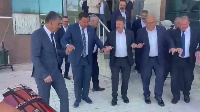 VESOB Başkanı Adıyaman, TESK Genel Kurulu'nda Yiğiner'e destek kararını açıkladı
