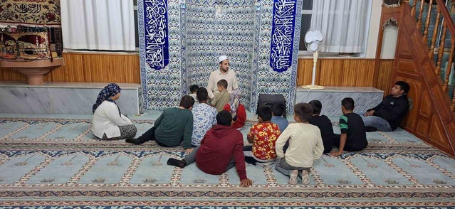 Hakan Sezen, Burhaniye Pelitköy'de çocuklara hak ve adalet bilincini anlattı
