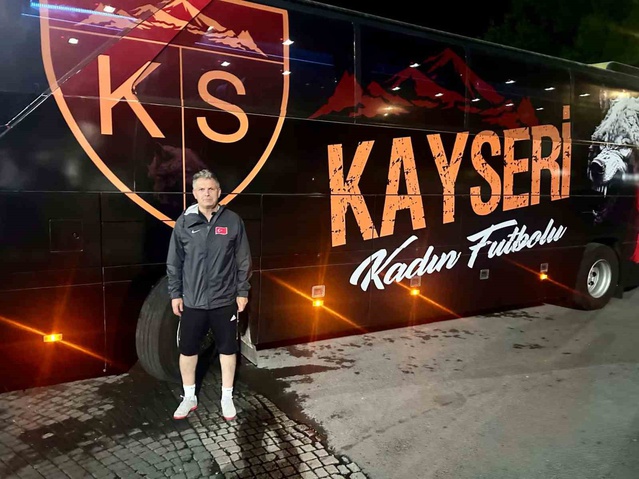 Kayseri Kadın FK'ya satın alınan otobüs, takımı Beşiktaş deplasmanına taşıyacak