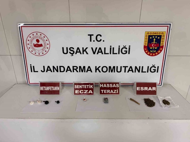 Uşak'ta 15 bin 760 kullanımlık bonzai ele geçirildi, 4 şüpheli tutuklandı