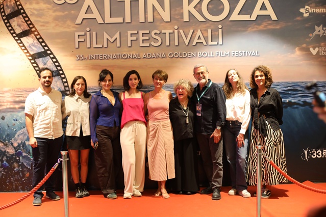 Altın Koza'da Ulusal Yarışma 'Karanlıkta Islık Çalanlar' ve 'MUTTER' ile başladı