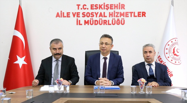 Eskişehir'de aile eylem planı toplantısında doğum yardımı ve danışmanlık ele alındı