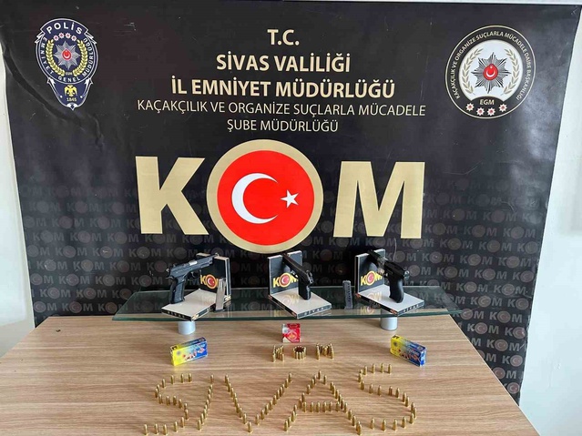 Sivas merkezli 4 ilde silah operasyonunda 9 şüpheliye işlem yapıldı, 2'si tutuklandı