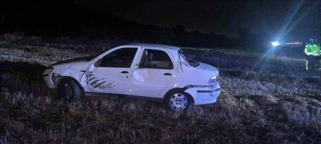 Bilecik Bozüyük'te kazada 3 kişi yaralandı, ehliyetsiz sürücüye yaptırım uygulandı