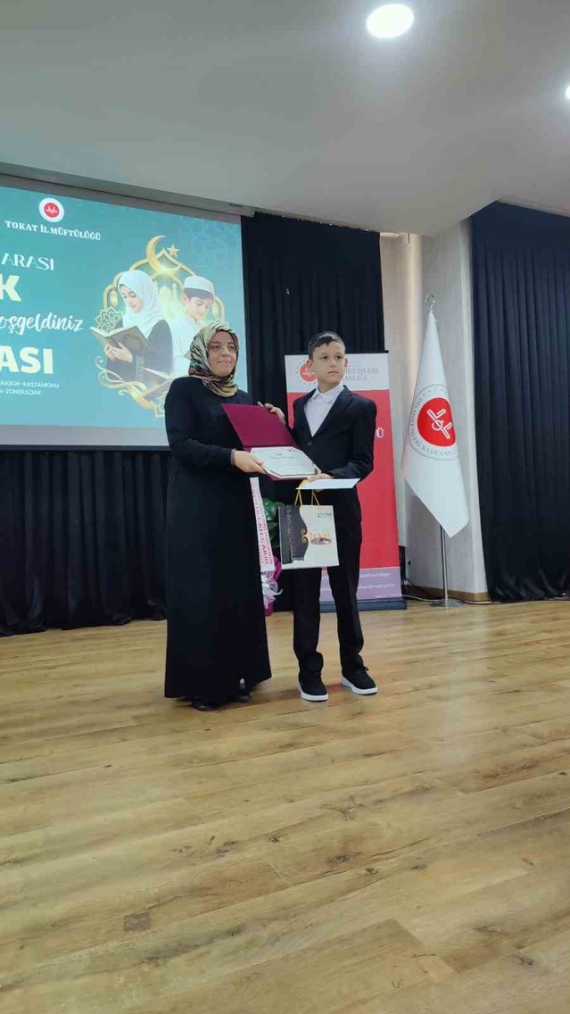 Devrekli hafızlar 14 ilin katıldığı Tokat'taki finalde üçüncü ve dördüncü oldu