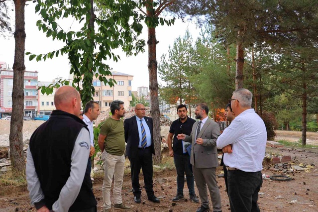 İl Sağlık Müdürü Sivlim, Bayburt'ta yeni Ağız ve Diş Sağlığı Merkezi için inceleme yaptı