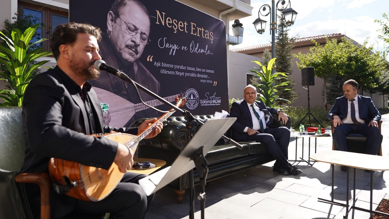 Kızılcahamam’da Neşet Ertaş türküleriyle anıldı