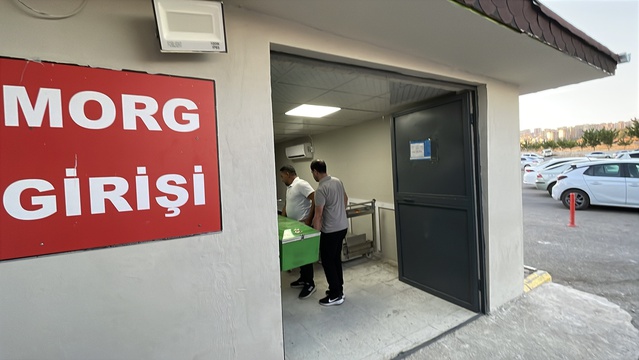 Şanlıurfa Devteşti'de 3 katlı inşaatın en üst katından düşen Karadağ (33) vefat etti.