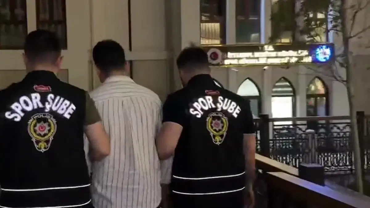 "Bilet var" diye bağırınca yakalandılar, üç yıl hapis cezası isteniyor