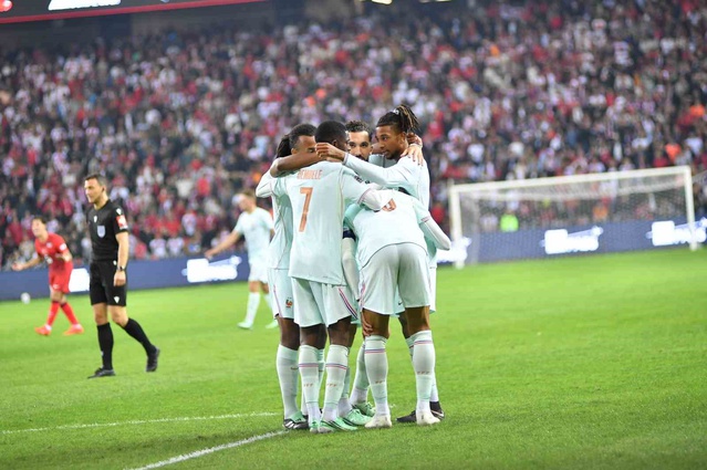 Fransa, Türkiye'yi 1-0 yendi; Uğurcan Çakır 87. dakikada kırmızı kart gördü