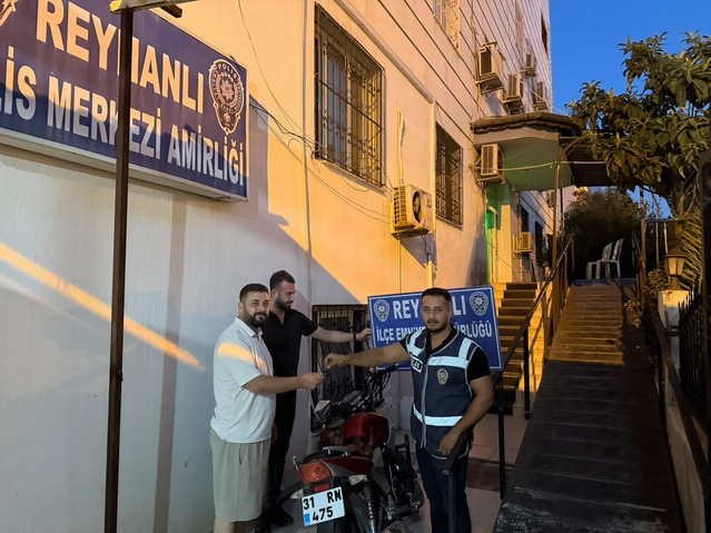 Hatay Reyhanlı'da çalınan motosiklet sahibine teslim edildi, 2 şüpheli gözaltına alındı