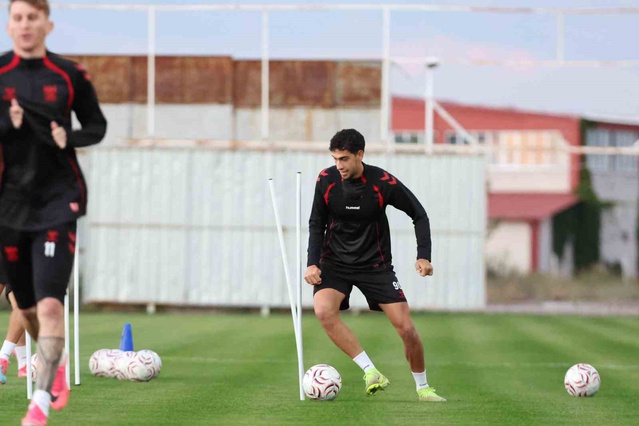 Sivasspor, 5 günlük izni bitirip 9 Ekim'deki Pendikspor maçına hazırlanıyor