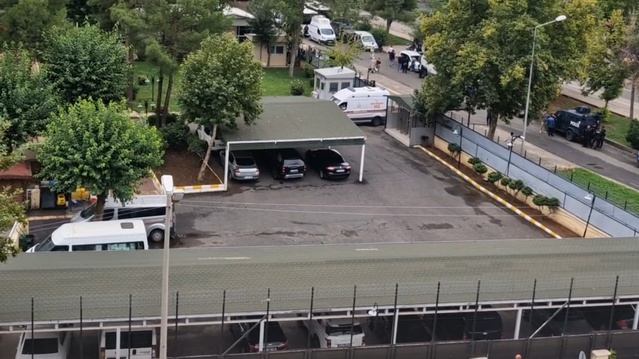 Diyarbakır Adliyesi'nde çıkan kavgada 2 kişi yaralandı, 6 kişi gözaltına alındı