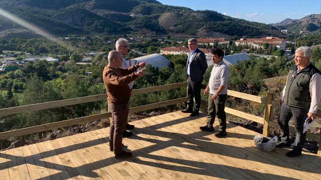 Amasya'da orman okulu projesi kapsamında açık hava eğitim alanları oluşturuluyor