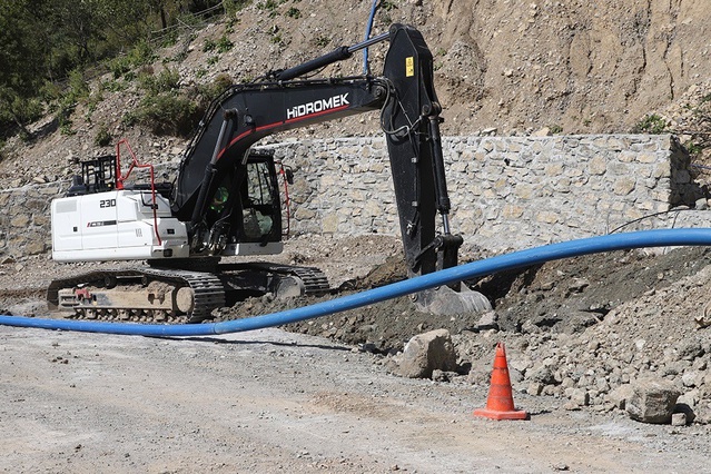 HATSU, İskenderun'daki Bitişik Yaylası'na 4 bin metrelik içme suyu hattı inşa etti.