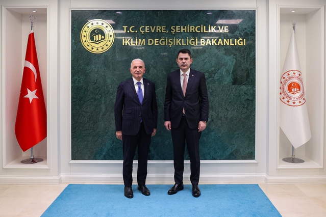 Bakan Kurum, Ümraniye Belediye Başkanı Yıldırım'ı kentsel dönüşüm için kabul etti