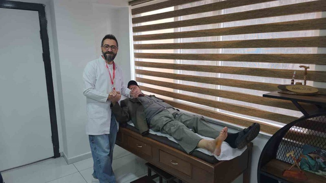 Zonguldak Ereğli'de ayağı kesilecek denilen maden işçisi 3 aylık tedaviyle yürüdü