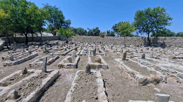 Milas'ta Beçin Kalesi'ndeki Kızılhan restorasyonu sürüyor, kültür mekanı hedefleniyor