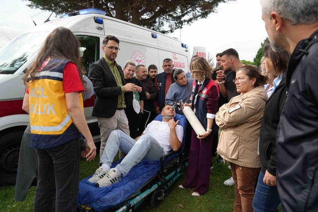 Samsun'da sağlık personeline işaret dili, işitme engellilere ilk yardım öğretildi