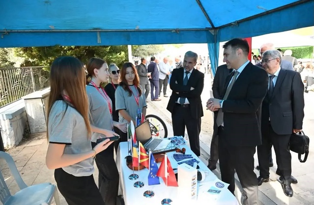 Aydın İl Milli Eğitim Müdürü Yiğit, Erasmus Days'te öğrenciye özgüven vurgusu yaptı