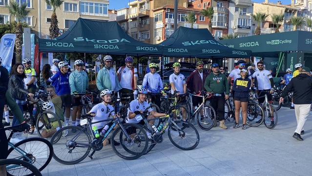 Çanakkale Gran Fondo'da 13 ülkeden 924 sporcu 2 yakada pedala bastı
