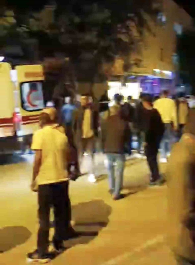 Kahta'da motosiklet devrildi: 2 yaralı