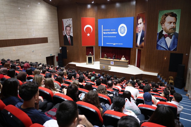 Tekirdağ Namık Kemal Üniversitesinde Erasmus'ta hibe ve başvuru şartları anlatıldı