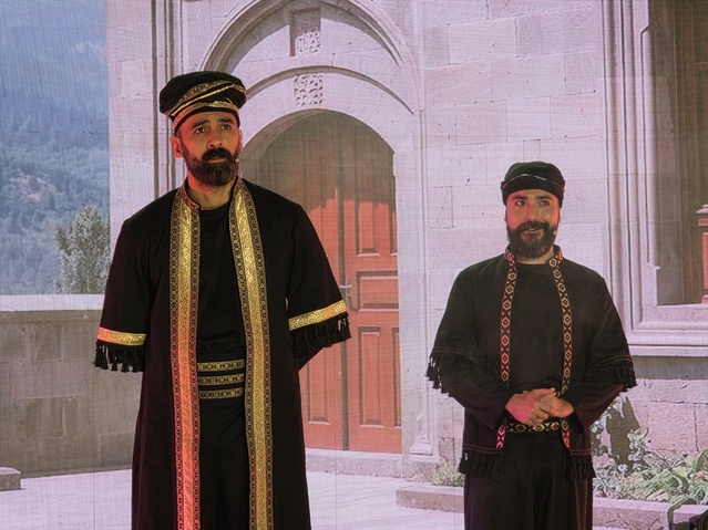 Bingöl'de 'Ab-ı Hayat Efsanesi' müzikal tiyatro sahnelendi