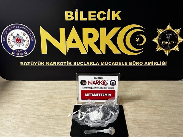 Bilecik Bozüyük'te uyuşturucu operasyonunda 2 şüpheli gözaltına alındı