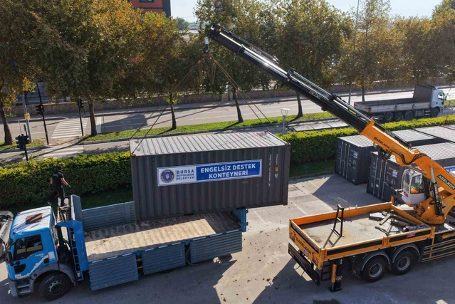 Bursa Büyükşehir Belediyesi afet konteynerlerini üç park ve iki mezarlığa yerleştirdi