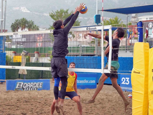 Alanya'da VW Beach Pro Tour Futures'ta 23 ülkeden 64 takım 15-18 Ekim'de yarışacak