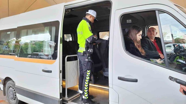 Karabük Valiliği, okul çevresi ve servis denetimlerinde risklere karşı tedbir aldı