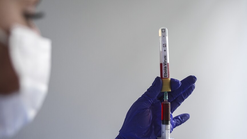 Uganda'da Ebola aşısının klinik denemelerine başlandı