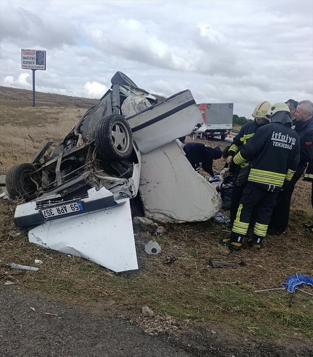 Tekirdağ Muratlı'da tarlaya devrilen otomobilde 1 kişi öldü, 3 kişi yaralandı
