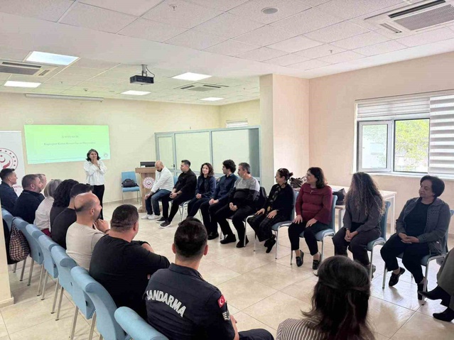 Muğla'da kamu personeline dezavantajlı gruplar için sosyal içerme eğitimi verildi