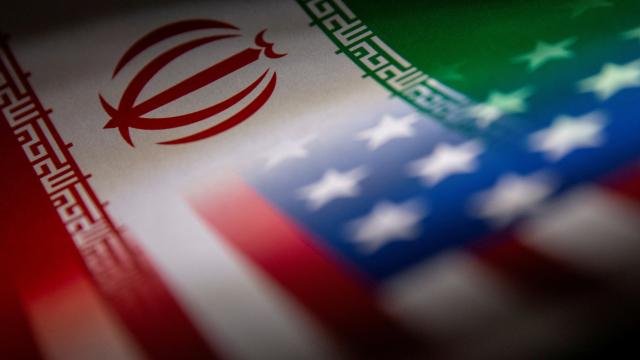 İran, diplomatlarının ABD'den sınır dışı edildiği iddiası yalanladı