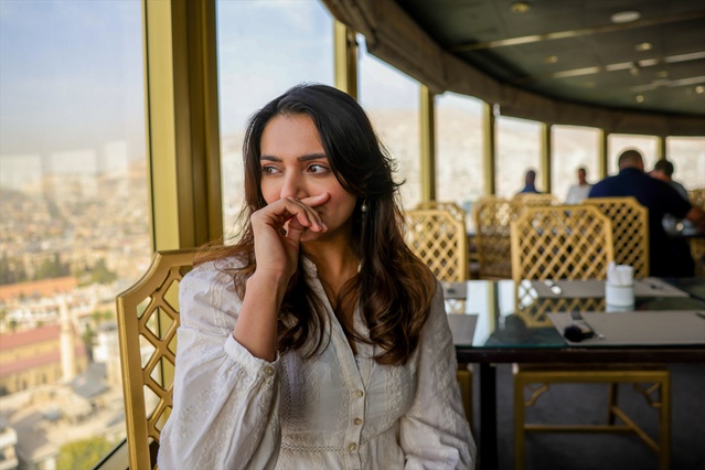 Sara Khan, Esed döneminde gözaltına alınan ağabeyinin ölümü için Şam'da adalet arıyor