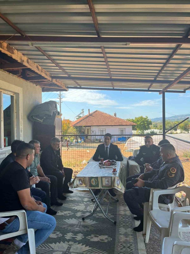 Denizli Beyağaç Kaymakamı Haydari, kaza geçiren öğrenciye geçmiş olsun diledi