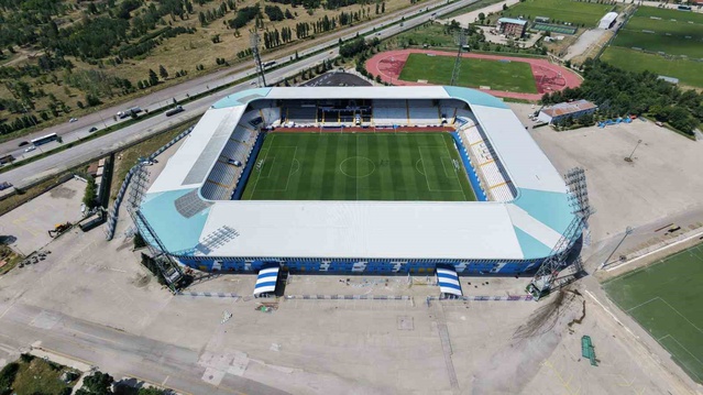 Erzurumspor FK ile Eyüpspor, Süper Lig'de yarın ilk kez karşı karşıya gelecek