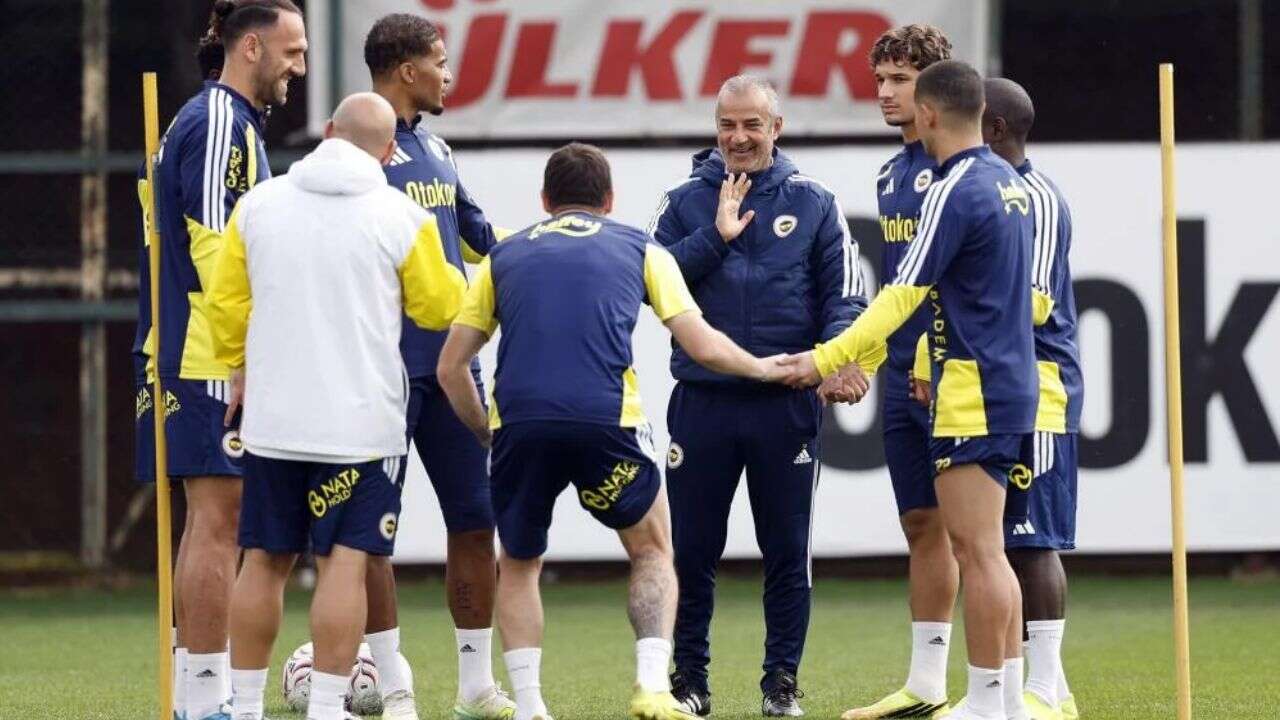 Fenerbahçe, Galatasaray derbisine hazırlanıyor