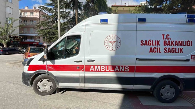 Karaman'da yaya geçidinde panelvan 45 yaşındaki kadını yaraladı