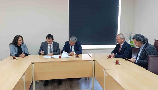 Bitlis Güroymak'ta BEÜ ile okul ve pansiyonlarda eğitim protokolü imzalandı