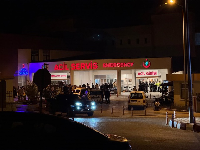 İzmir Çeşme'de hayat kadını sırtından vurularak öldü, 2 şüpheli Urla'da yakalandı