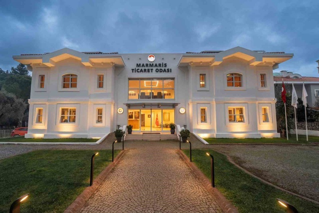 Muğla Marmaris'teki Ticaret Odası'nda başkanı üyeler değil yeni meclis seçecek