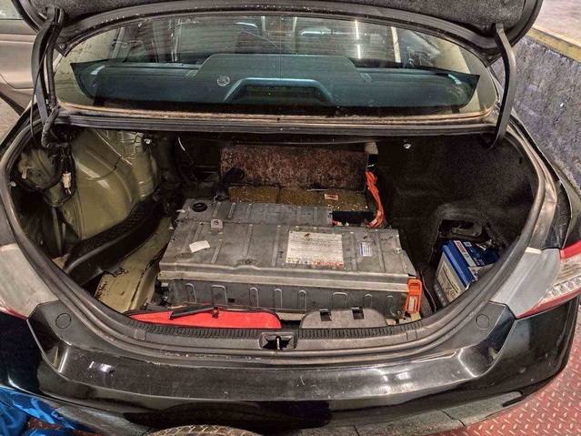 Kapitan Andreevo'da hibrit aküye gizlenen 4 kilo 560 gram esrar ele geçirildi