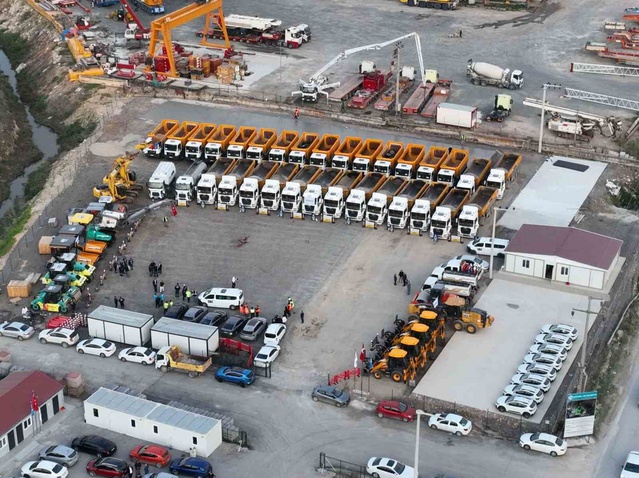 Kocaeli'de 4 ilçede yol ve kavşak çalışmaları için ihale sözleşmesi imzalandı