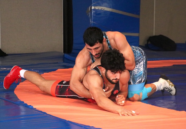 Milli güreşçi Ahmet Yılmaz, Erzurum kampı sonrası Astana'da altın madalya hedefliyor
