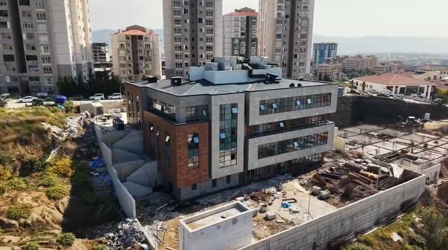 Hatay Valisi Masatlı, Antakya'da 3 kamu binasında süren inşaatı inceledi