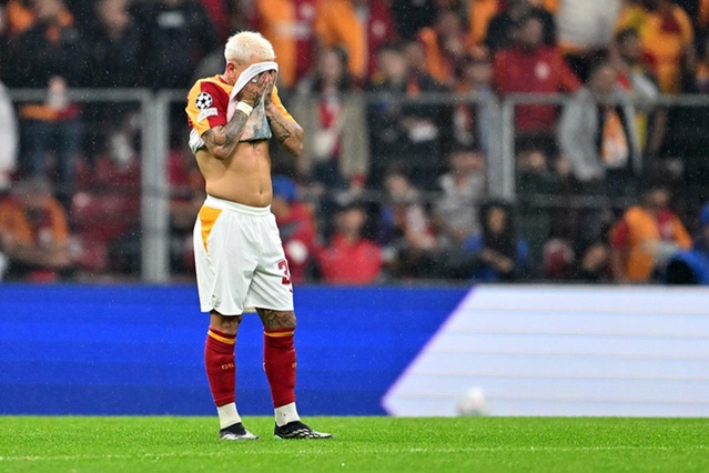 İsabetli pas sayısı iki haneli bile değil! Torreira, Galatasaray'daki en kötü maçını oynadı