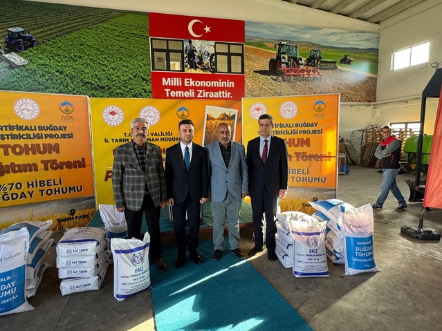 Ağrı'da sertifikalı buğday projesi kapsamında 1.100 çiftçiye 550 ton tohum dağıtıldı